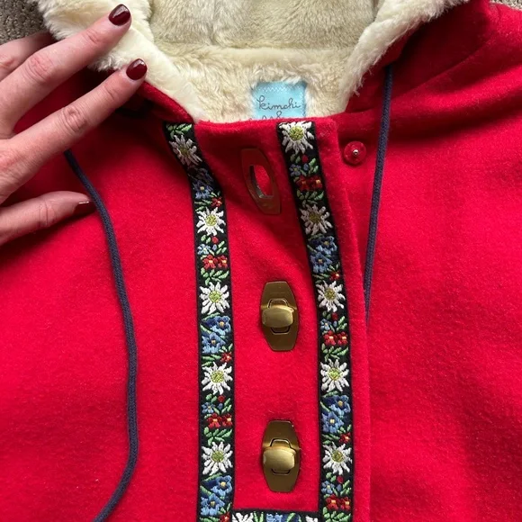Kimchi Blue Red Hooded Cape (M) - Picture 2 of 3
